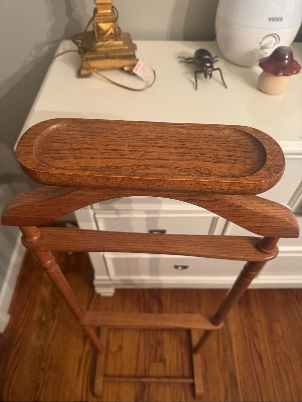 VTG Ethan Allen Wooden Valet Stand in Warm Brown - Picture 3 of 8